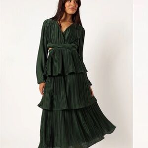 Green Tiered Longsleeved pleated dress with rib cutouts